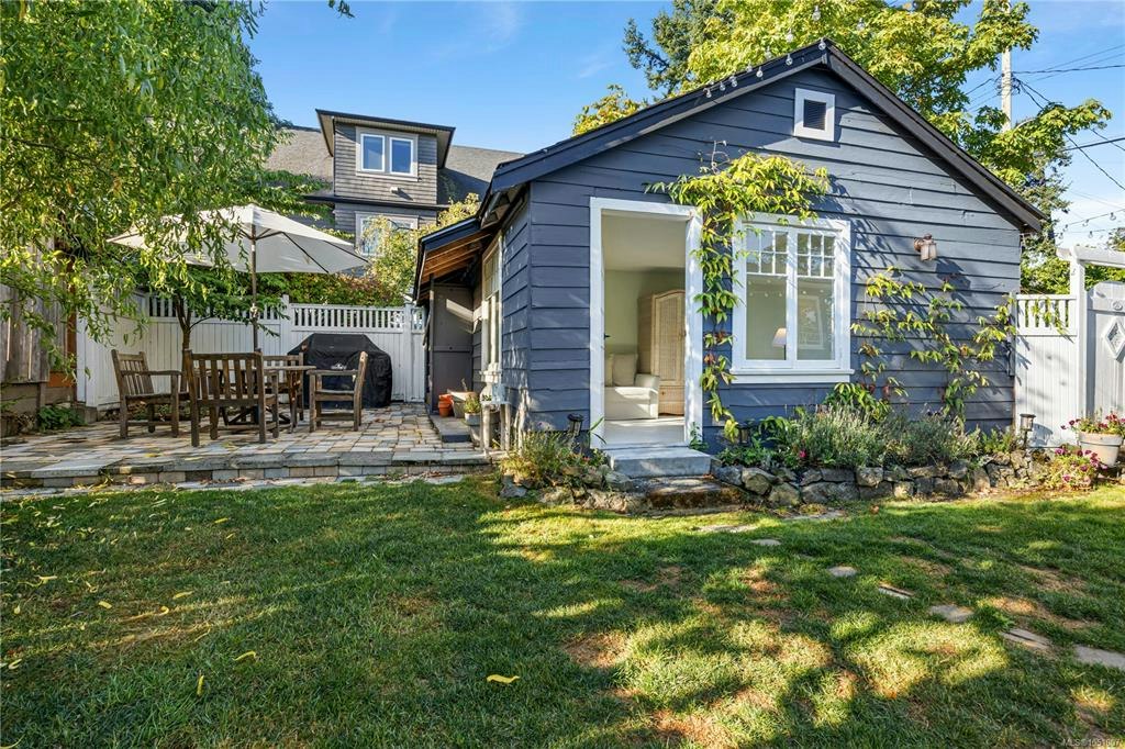 741 Cowper Street, Saanich, BC, V9A 2G1 - 39