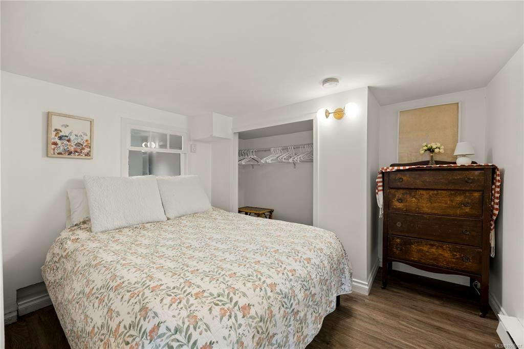 741 Cowper Street, Saanich, BC, V9A 2G1 - 31