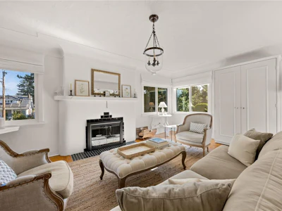741 Cowper Street - 3