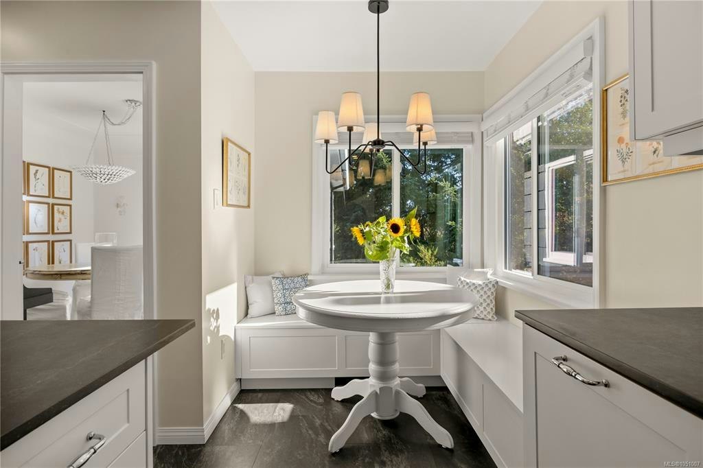 741 Cowper Street, Saanich, BC, V9A 2G1 - 15