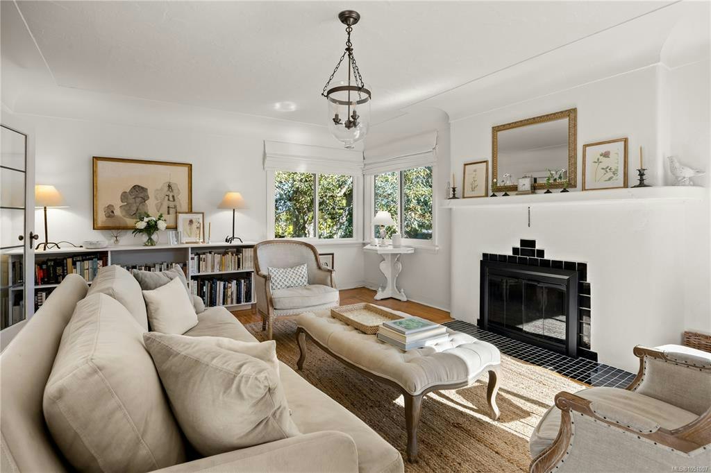 741 Cowper Street - 5
