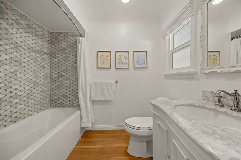 741 Cowper Street, Saanich, BC, V9A 2G1 - 21