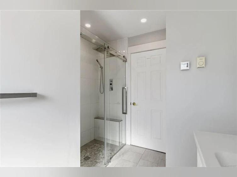 2508 Shakespeare Street, Victoria, BC, V8R 4G5 - 28
