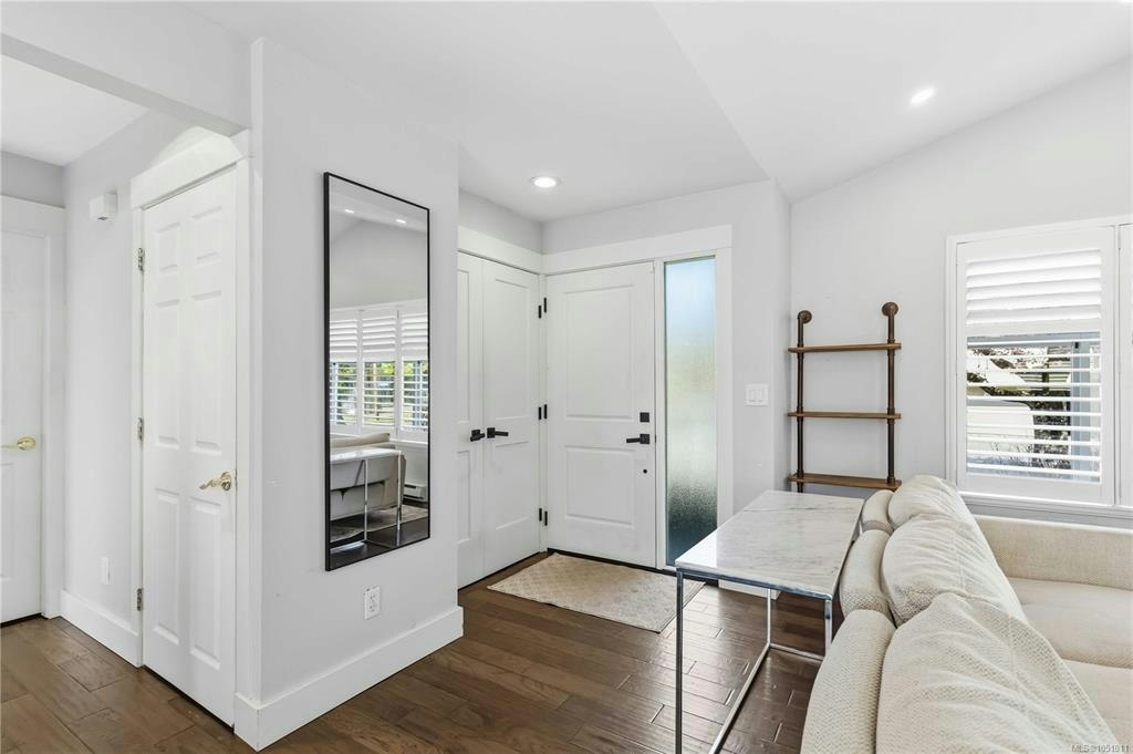 2508 Shakespeare Street, Victoria, BC, V8R 4G5 - 8
