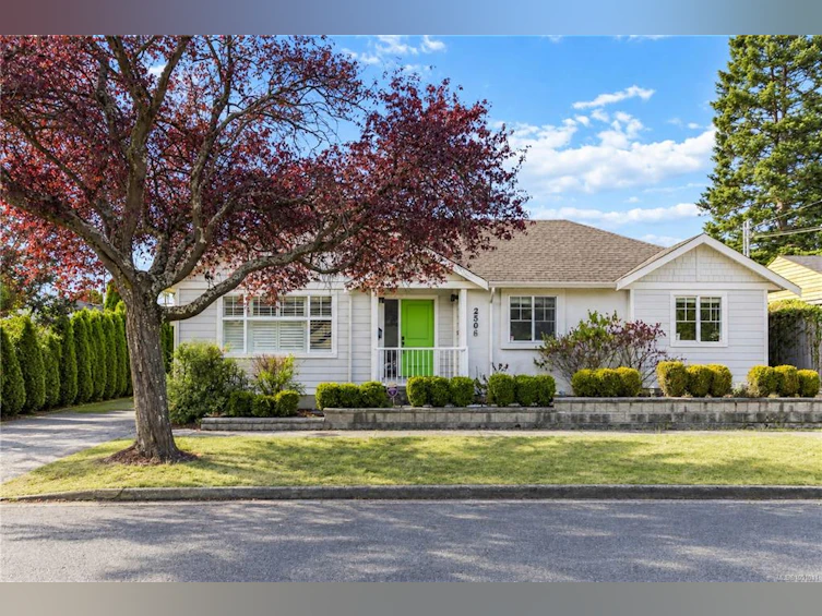 2508 Shakespeare Street, Victoria, BC, V8R 4G5 - 4
