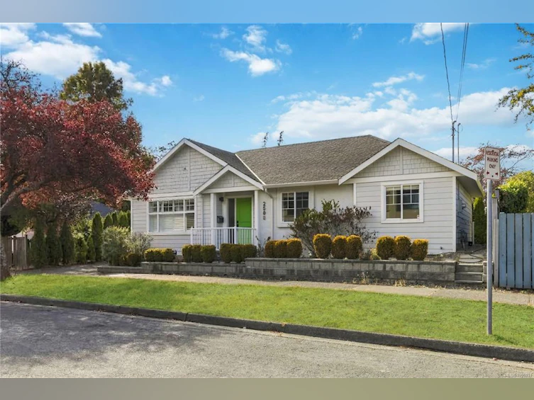 2508 Shakespeare Street, Victoria, BC, V8R 4G5 - 38