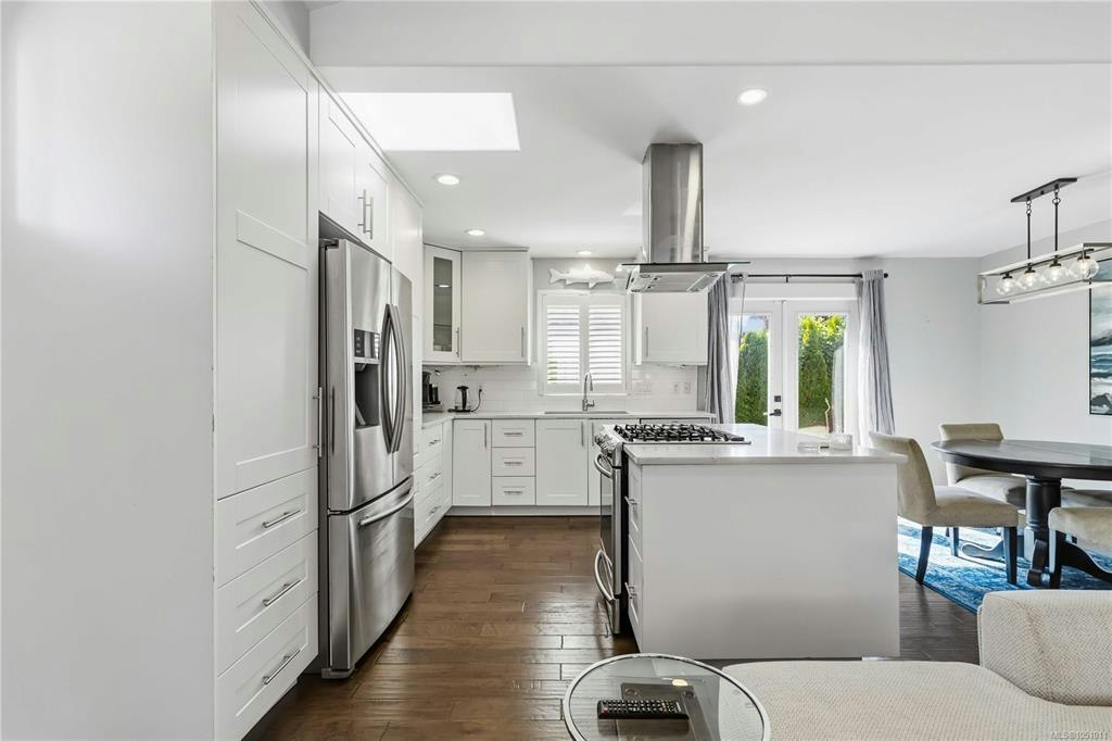 2508 Shakespeare Street, Victoria, BC, V8R 4G5 - 11