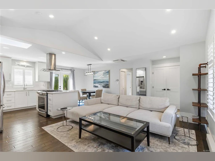 2508 Shakespeare Street, Victoria, BC, V8R 4G5 - 10