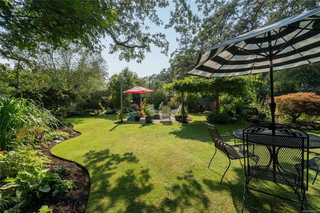 2125 Central Avenue, Oak Bay, BC, V8S 2R4 - 52