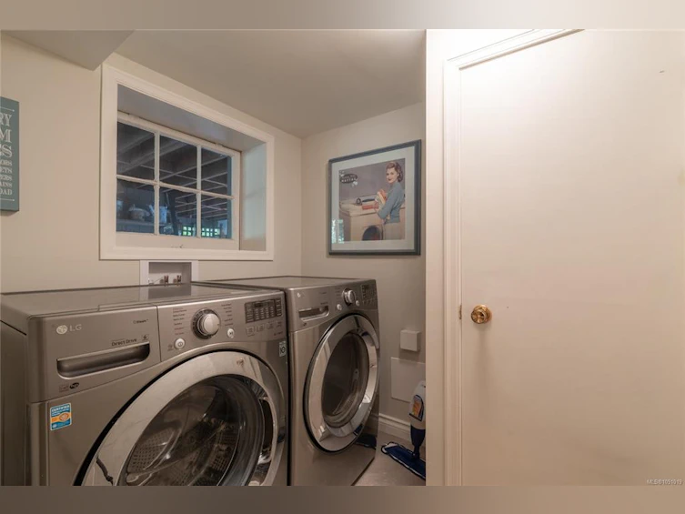 2125 Central Avenue, Oak Bay, BC, V8S 2R4 - 27