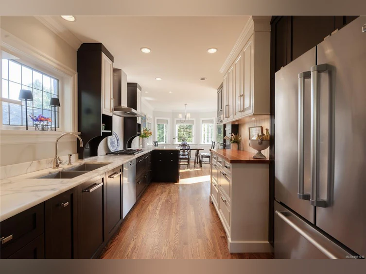 2125 Central Avenue, Oak Bay, BC, V8S 2R4 - 8