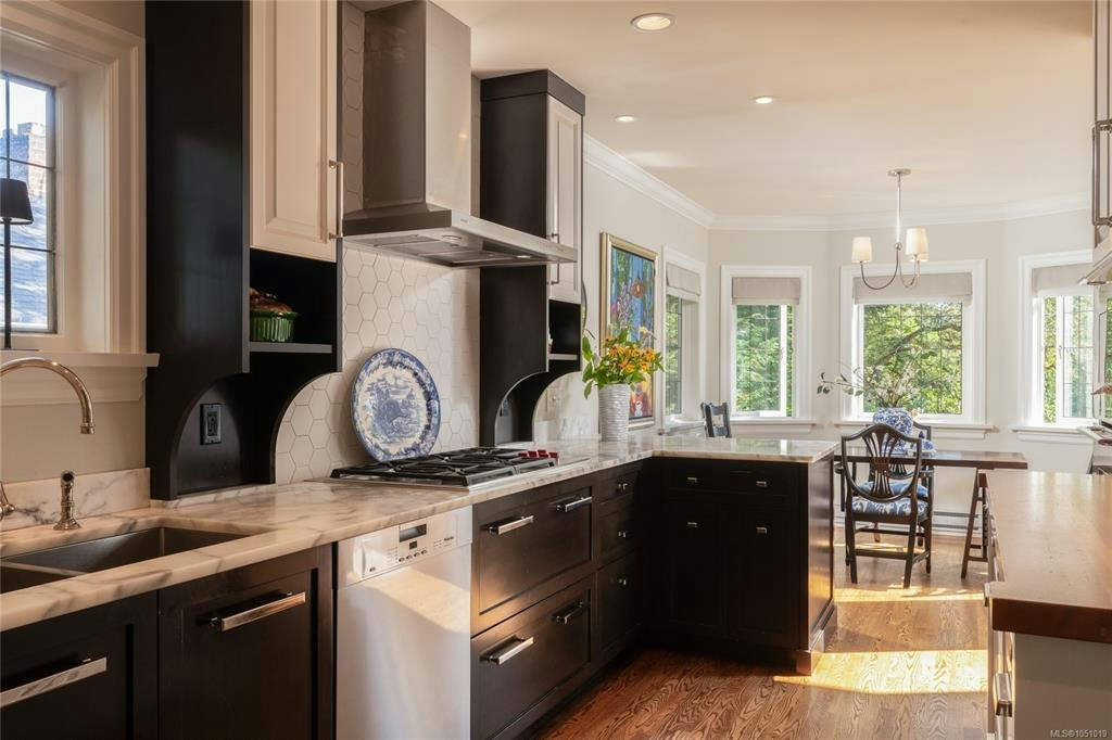 2125 Central Avenue, Oak Bay, BC, V8S 2R4 - 6