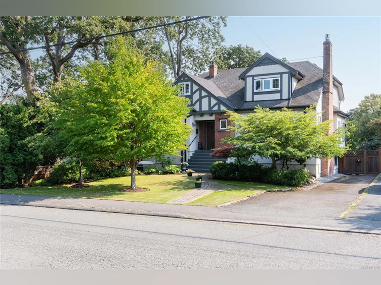 2125 Central Avenue, Oak Bay, BC, V8S 2R4 - 54