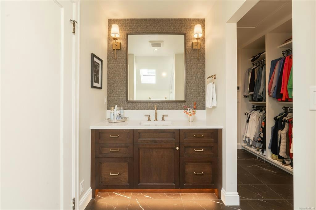 2125 Central Avenue, Oak Bay, BC, V8S 2R4 - 18
