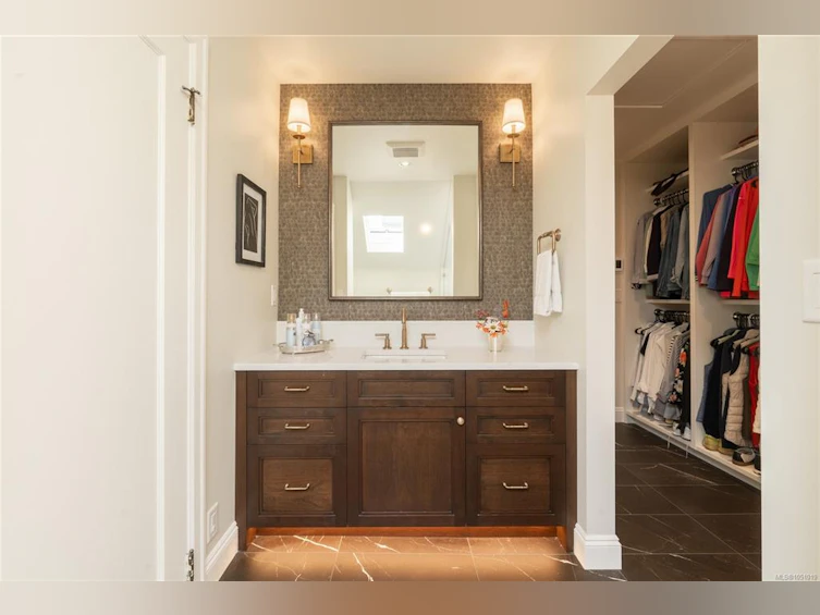 2125 Central Avenue, Oak Bay, BC, V8S 2R4 - 18