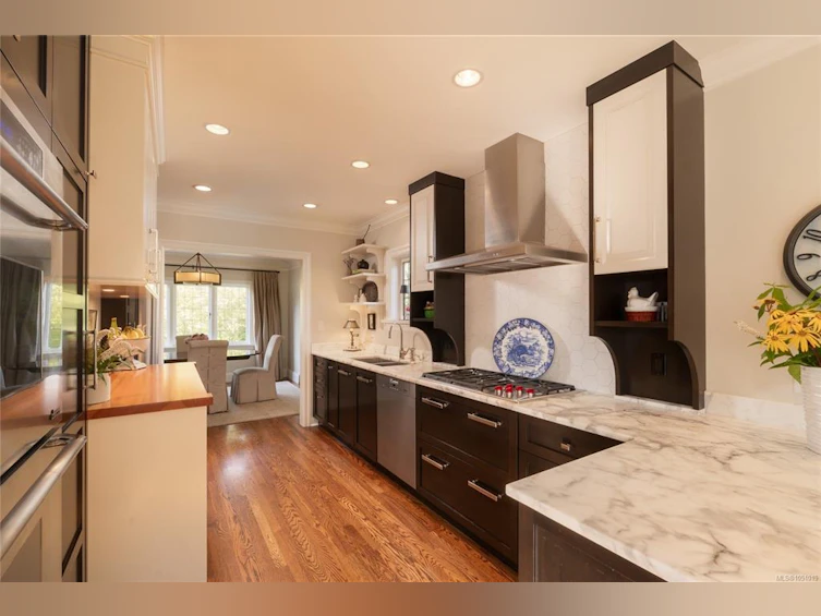 2125 Central Avenue, Oak Bay, BC, V8S 2R4 - 7