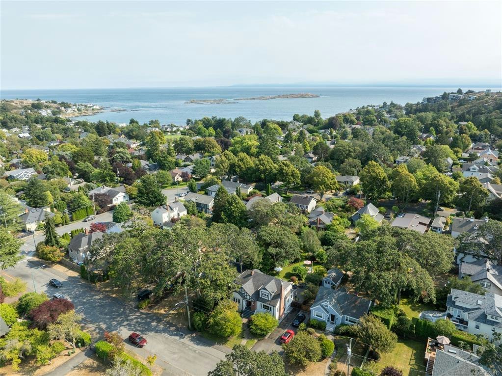 2125 Central Avenue, Oak Bay, BC, V8S 2R4 - 59