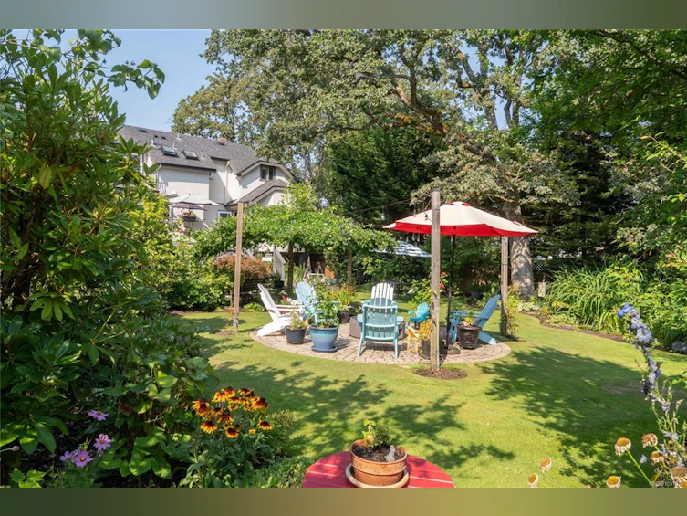 2125 Central Avenue, Oak Bay, BC, V8S 2R4 - 43