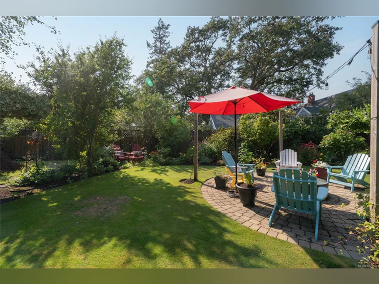 2125 Central Avenue, Oak Bay, BC, V8S 2R4 - 42