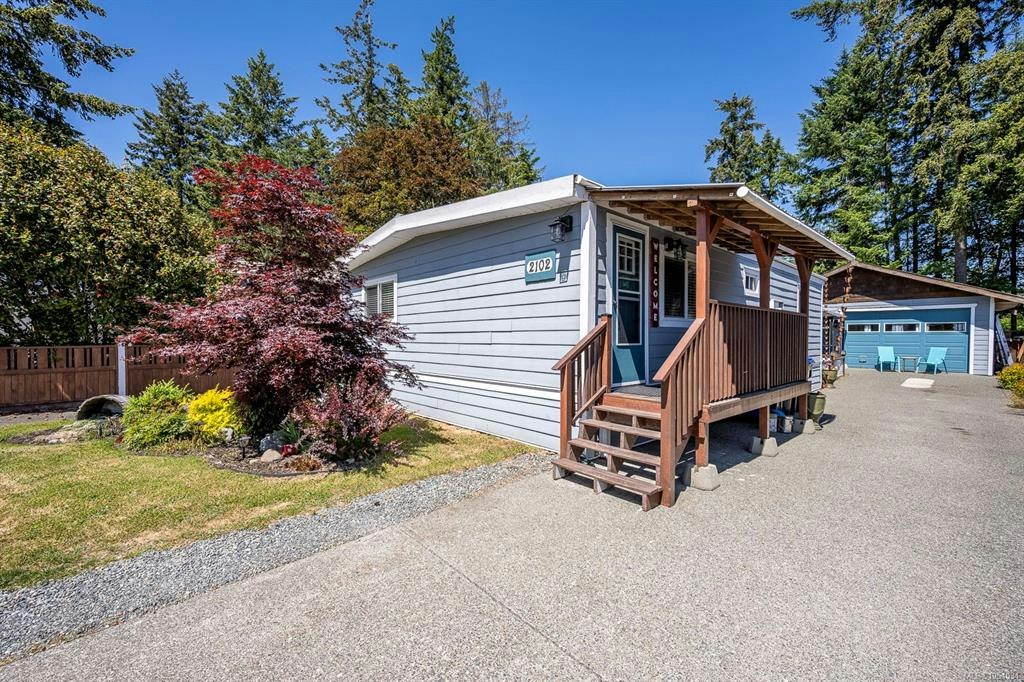 2102 Stadacona Drive, Comox, BC, V9M 3P7