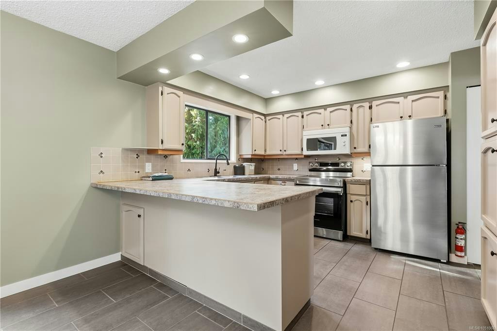 1258 Rupert Road - 2
