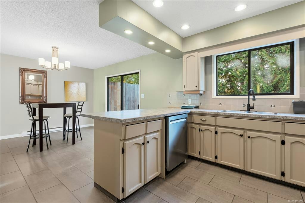 1258 Rupert Road - 3