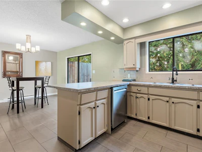 1258 Rupert Road - 3