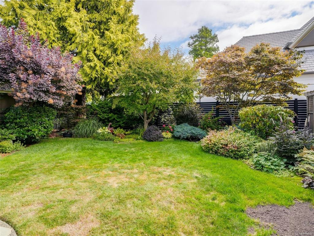 2568 Margate Avenue, Oak Bay, BC, V8S 3A4 - 19