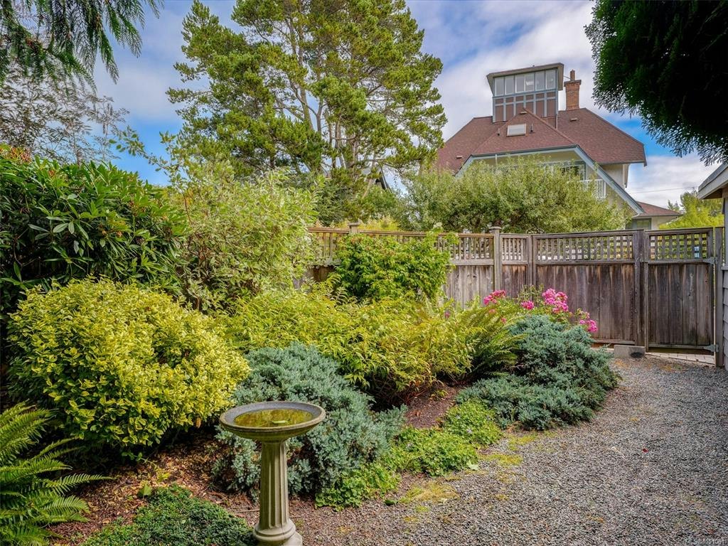 2568 Margate Avenue, Oak Bay, BC, V8S 3A4 - 20