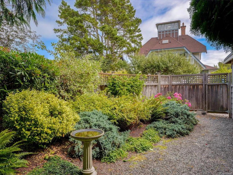 2568 Margate Avenue, Oak Bay, BC, V8S 3A4 - 20
