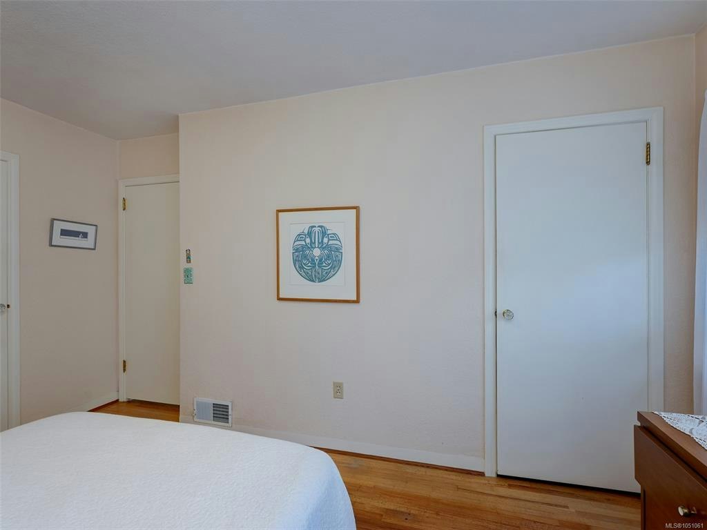 2568 Margate Avenue, Oak Bay, BC, V8S 3A4 - 10