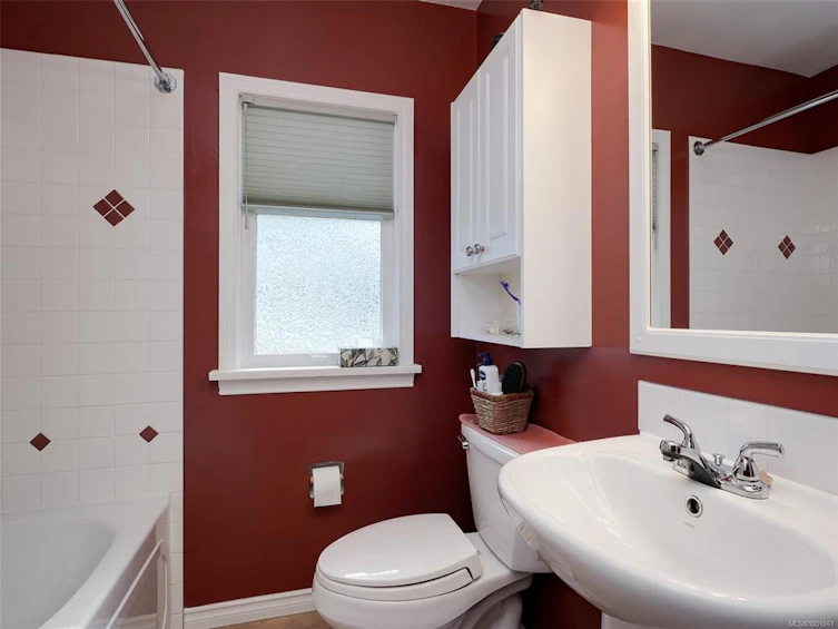 2568 Margate Avenue, Oak Bay, BC, V8S 3A4 - 11
