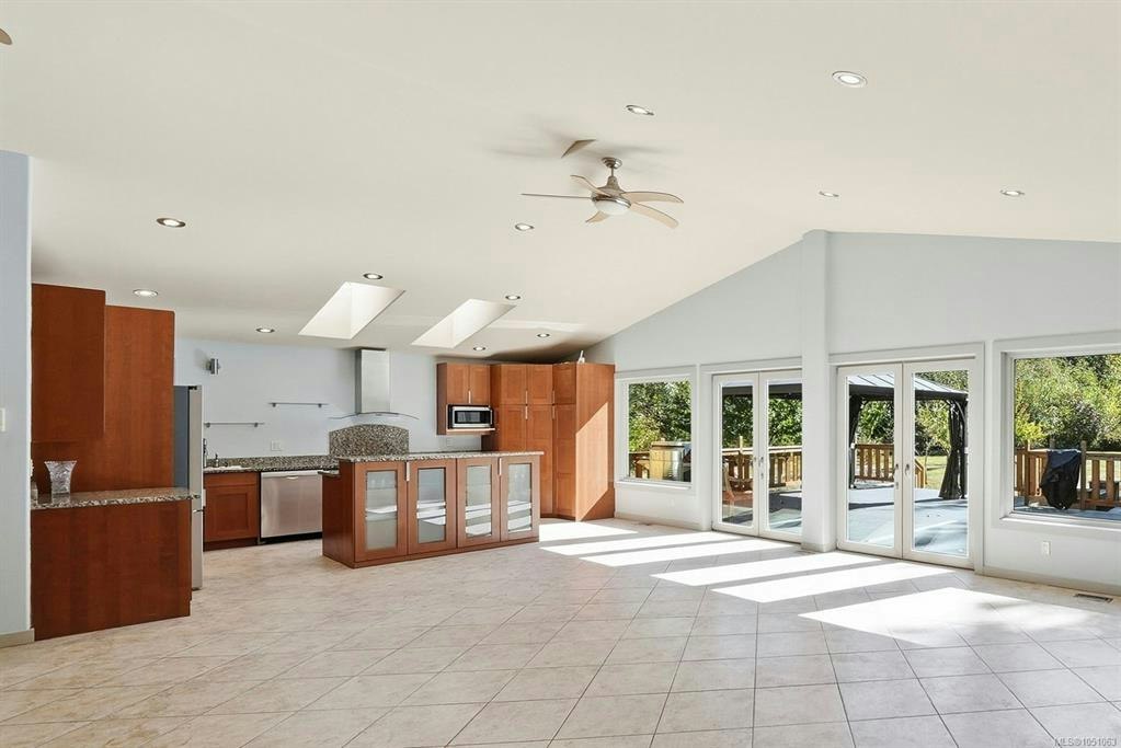 3060 Thorpe Road, Qualicum Beach, BC, V9K 1Z7 - 25