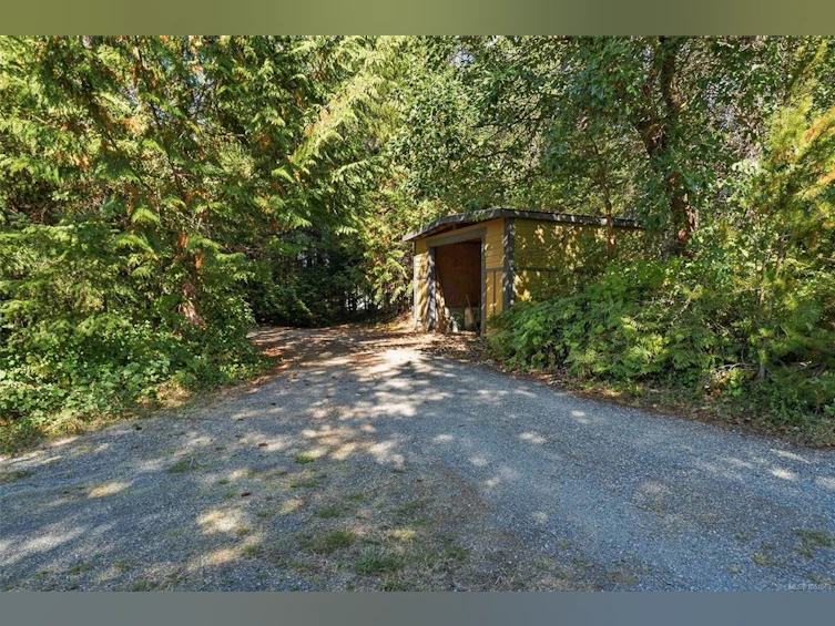 3060 Thorpe Road, Qualicum Beach, BC, V9K 1Z7 - 42
