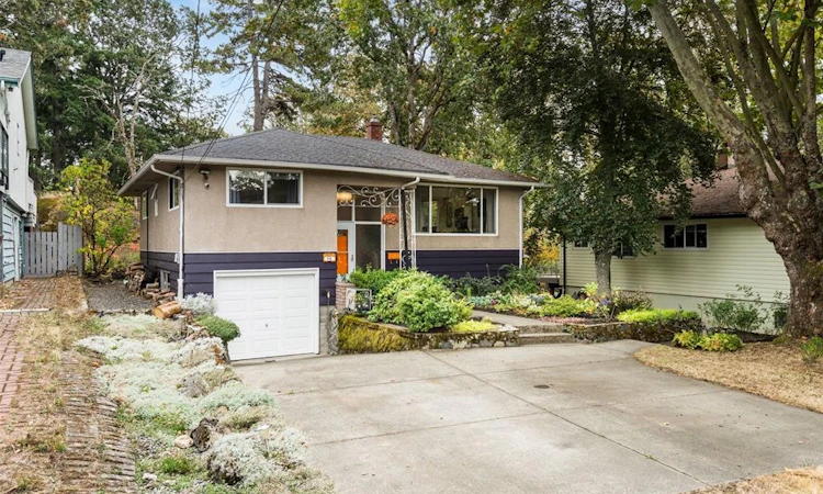 14 Eaton Avenue