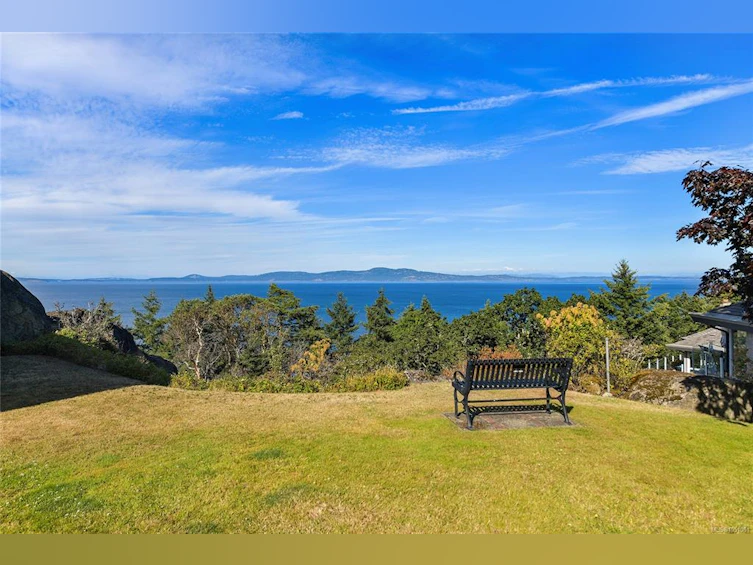 109-2829 Arbutus Road, Saanich, BC, V8N 5X5 - 37