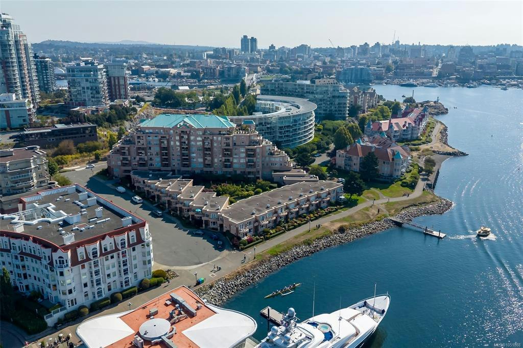 106-75 Songhees Road, Victoria, BC, V9A 7M5
