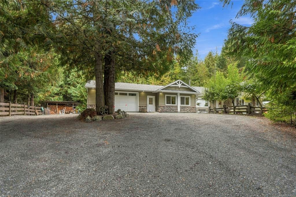1580 Meadowood Way, Qualicum Beach, BC, V9K 2V2