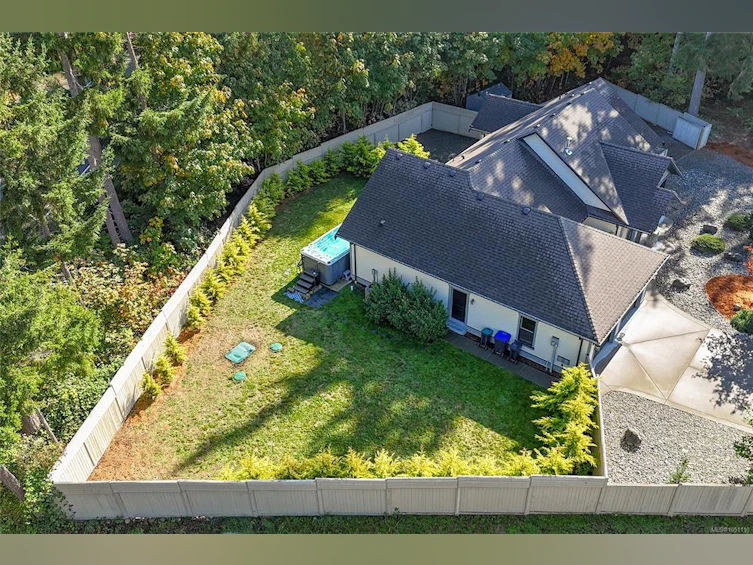 3800 Creekside Drive, Bowser/Deep Bay, BC, V0R 1G0 - 39