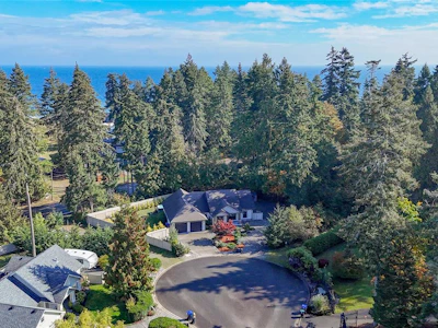 3800 Creekside Drive - 2
