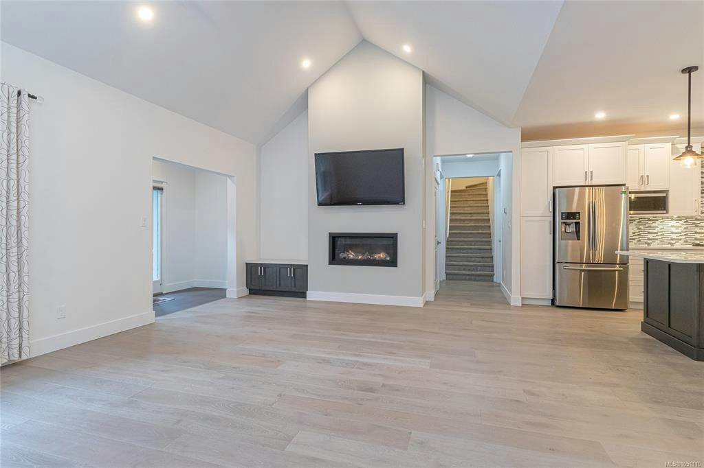 3800 Creekside Drive - 4
