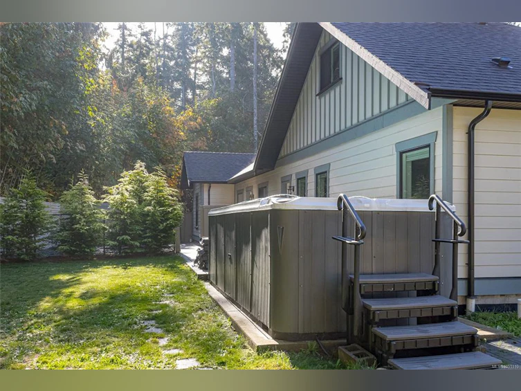 3800 Creekside Drive, Bowser/Deep Bay, BC, V0R 1G0 - 54