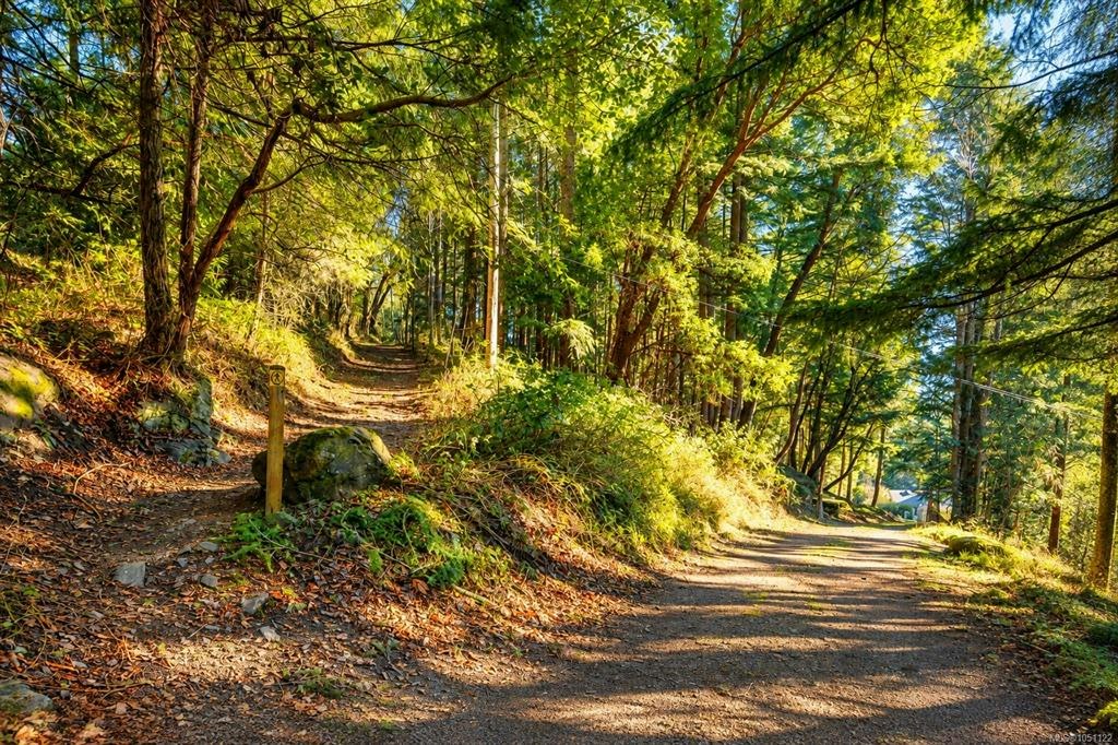 1183 Hillgrove Road, North Saanich, BC, V8L 5R8 - 29