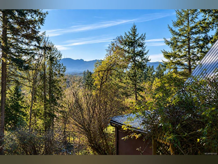 1183 Hillgrove Road, North Saanich, BC, V8L 5R8 - 23