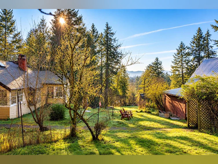 1183 Hillgrove Road, North Saanich, BC, V8L 5R8 - 30