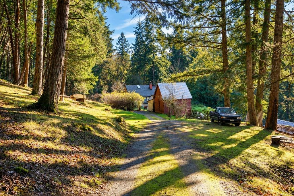 1183 Hillgrove Road, North Saanich, BC, V8L 5R8 - 24