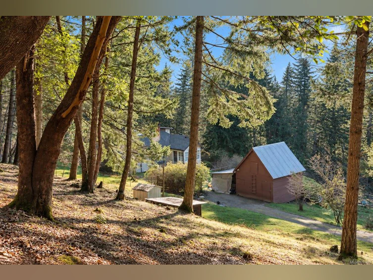 1183 Hillgrove Road, North Saanich, BC, V8L 5R8 - 6