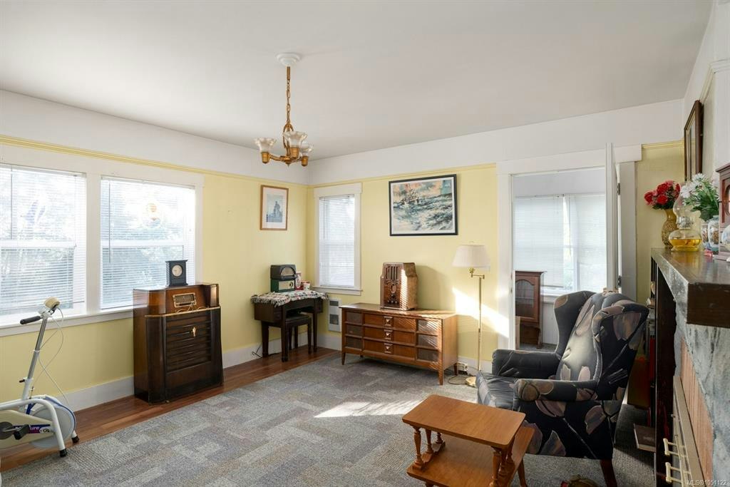 1183 Hillgrove Road, North Saanich, BC, V8L 5R8 - 13