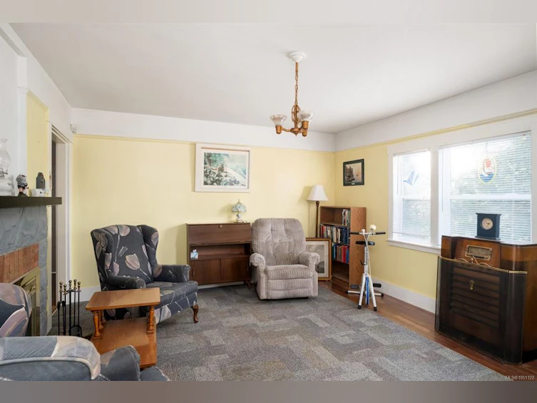 1183 Hillgrove Road, North Saanich, BC, V8L 5R8 - 14