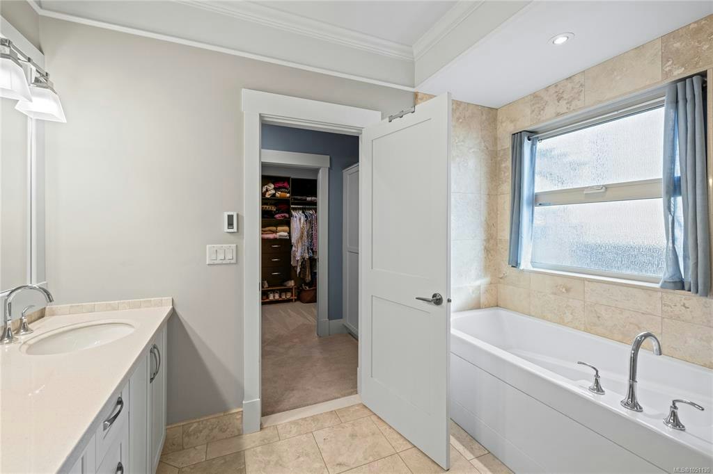 3370 Bradner Circle, Fairwinds, BC, V9P 9M5 - 38
